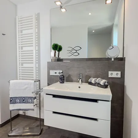 公寓 Strandglueck 青斯特